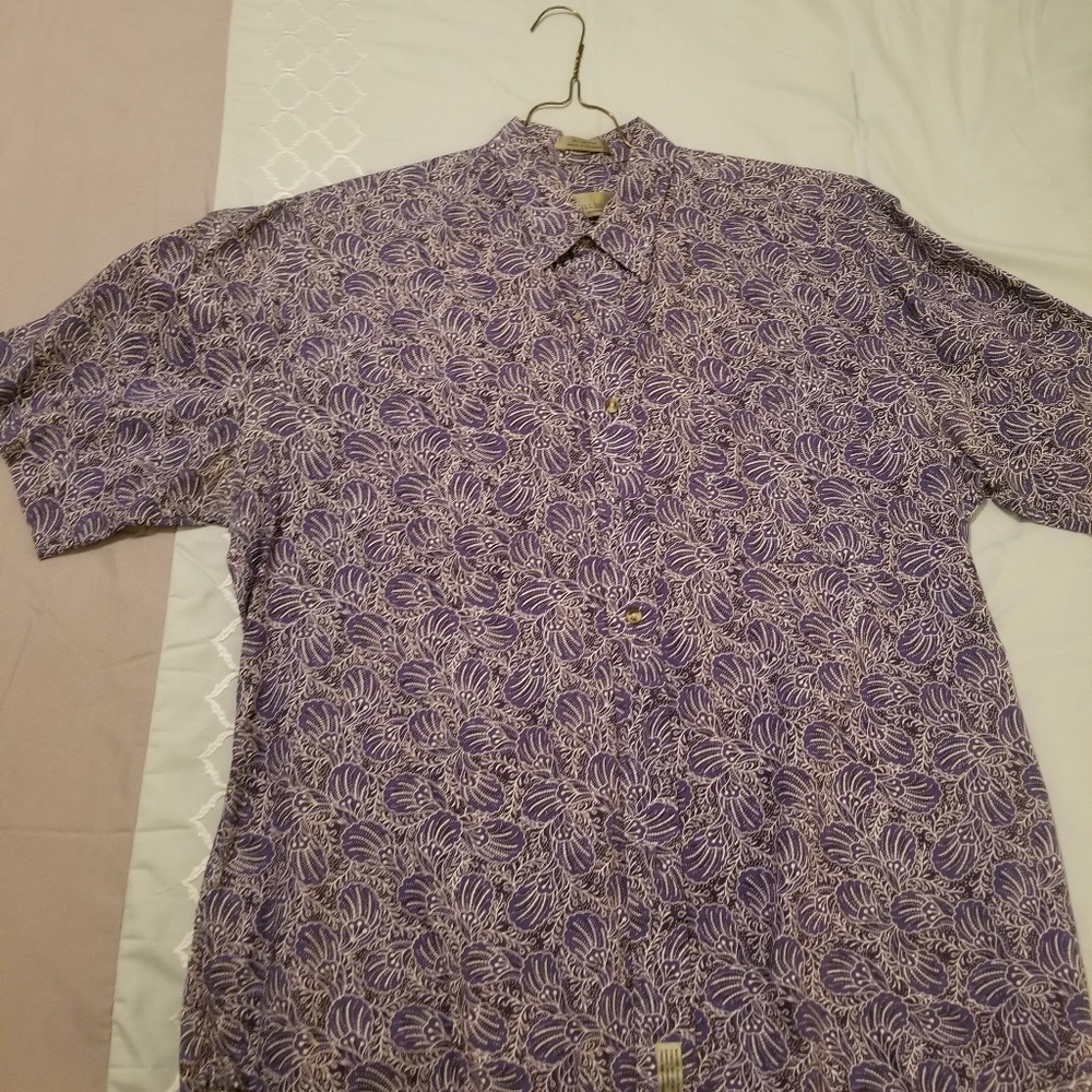 Men's short sleeve button shirt